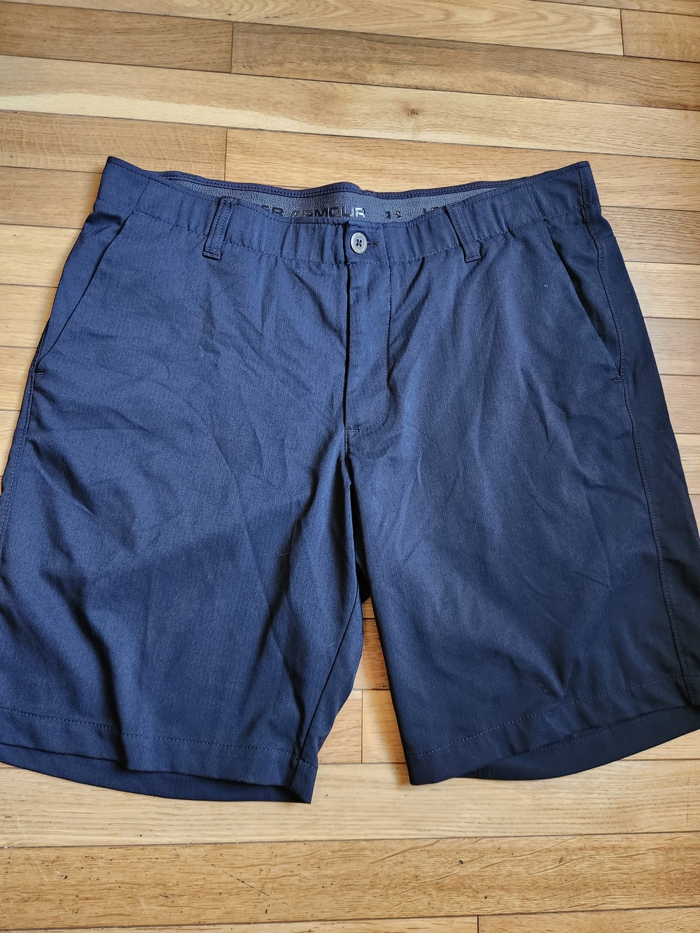 Under Armour Men's Navy Blue Performance Heatgear Golf Shorts, Size 38